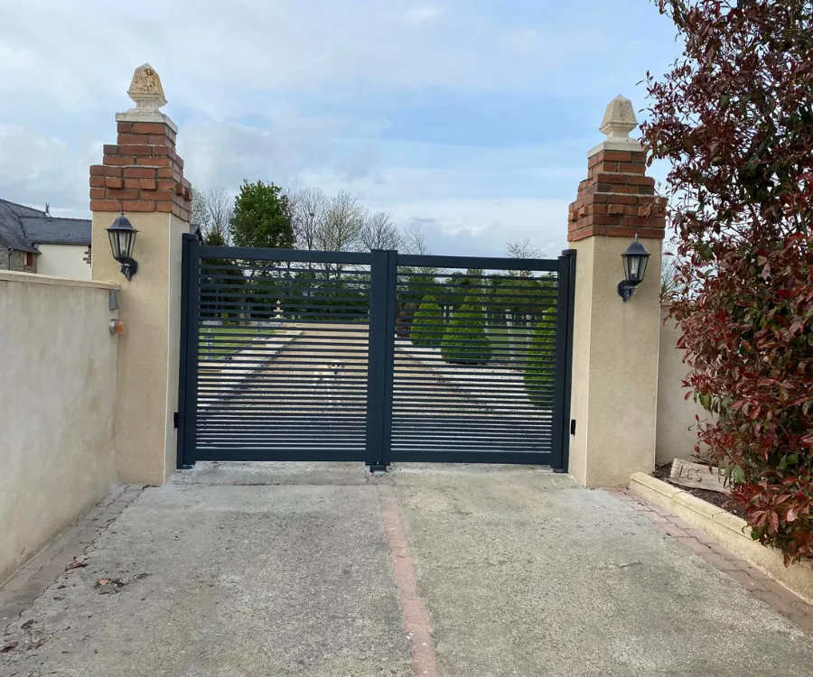 installateur porte de garage fougeres